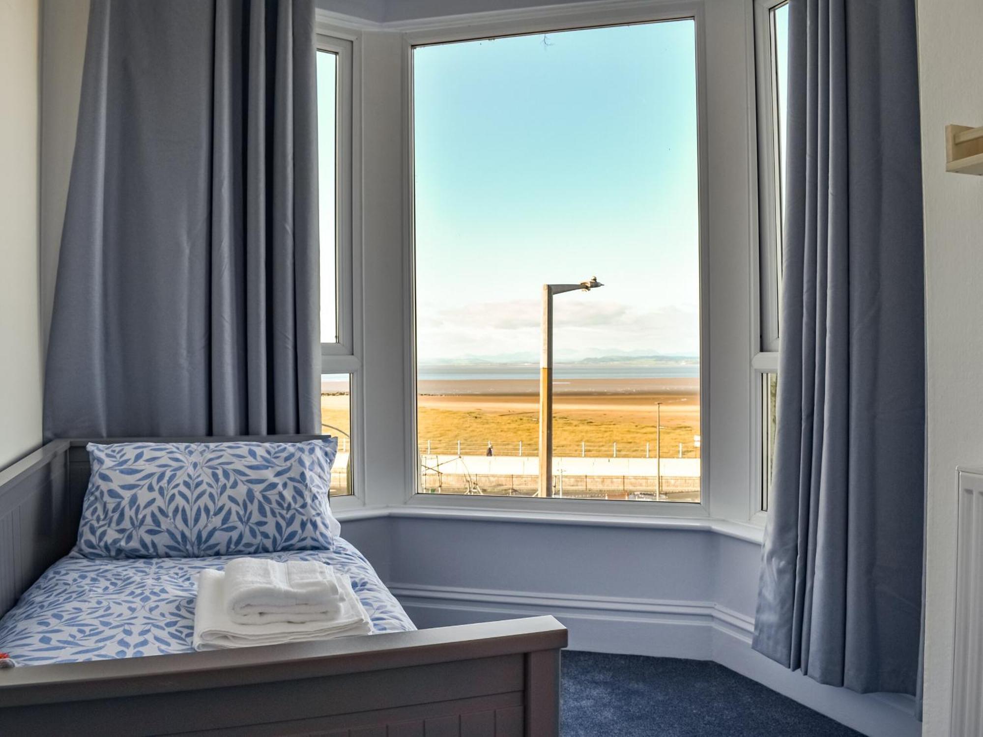 Blue Sands Morecambe Exterior foto